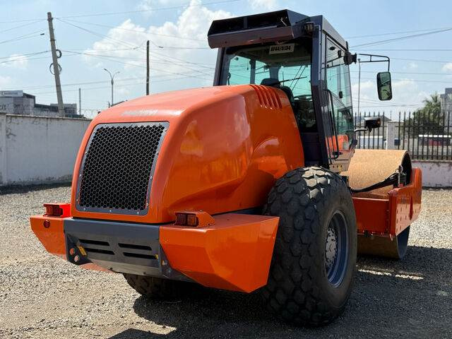 Hamm 320 - Vibrorullis: foto 2 Hamm 320 - Vibrorullis: foto 2