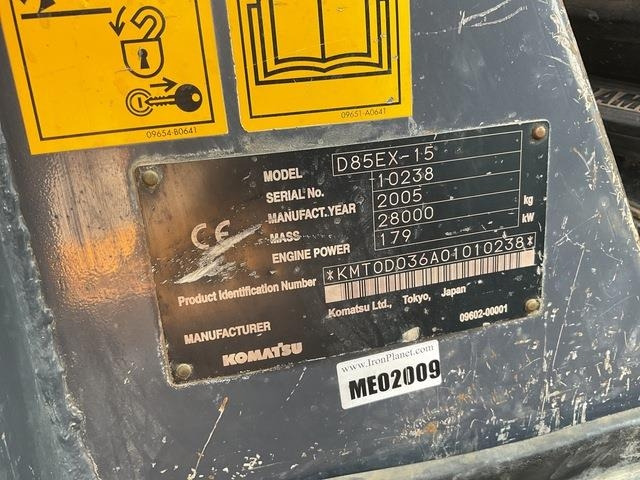 Komatsu D85EX-15 - Buldozers: foto 5 Komatsu D85EX-15 - Buldozers: foto 5