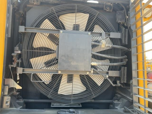 Komatsu WA470-7 - Riteņu iekrāvējs: foto 5 Komatsu WA470-7 - Riteņu iekrāvējs: foto 5