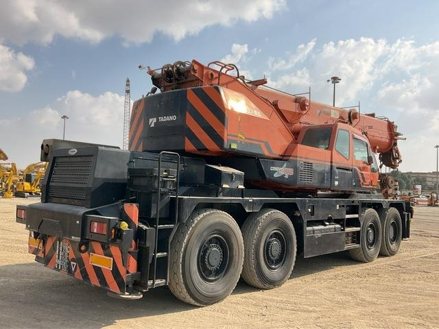 Tadano GR700N-2 - Celtnis nelīdzenām virsmām: foto 2 Tadano GR700N-2 - Celtnis nelīdzenām virsmām: foto 2