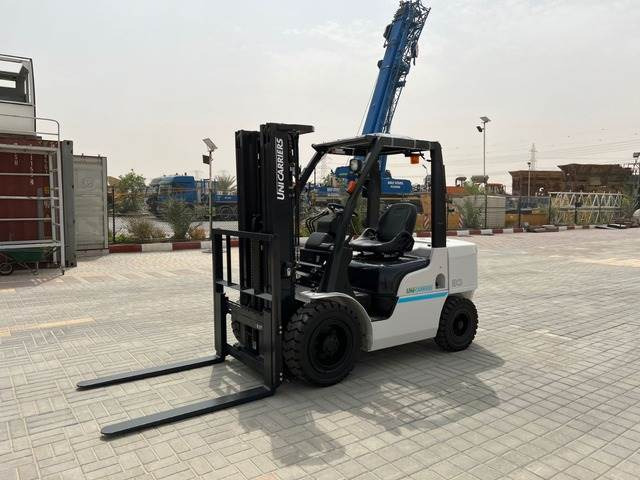 UniCarriers YG1F2A30U - Dīzeļiekrāvējs: foto 1 UniCarriers YG1F2A30U - Dīzeļiekrāvējs: foto 1