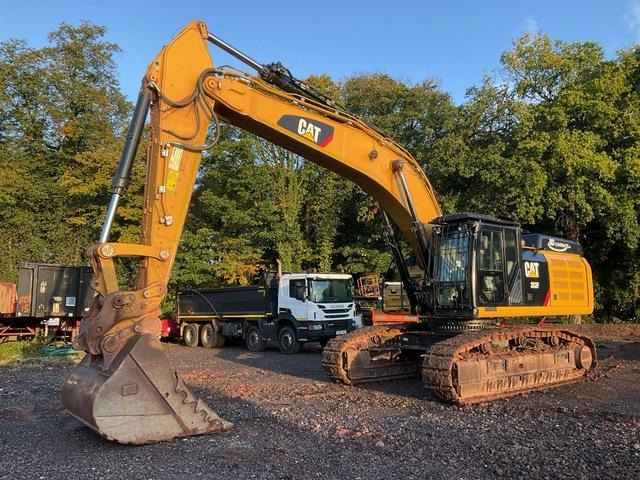 CAT 352F - Kāpurķēžu ekskavators: foto 1 CAT 352F - Kāpurķēžu ekskavators: foto 1
