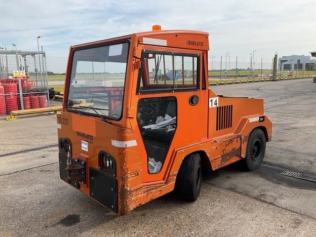 Charlatte TD225 - Noliktavas vilcējs: foto 1 Charlatte TD225 - Noliktavas vilcējs: foto 1