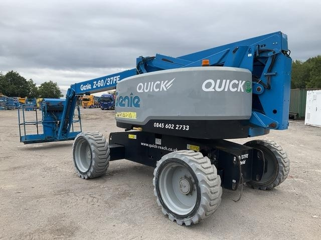 Genie Z60/37 - Izlices pacēlājs: foto 2 Genie Z60/37 - Izlices pacēlājs: foto 2