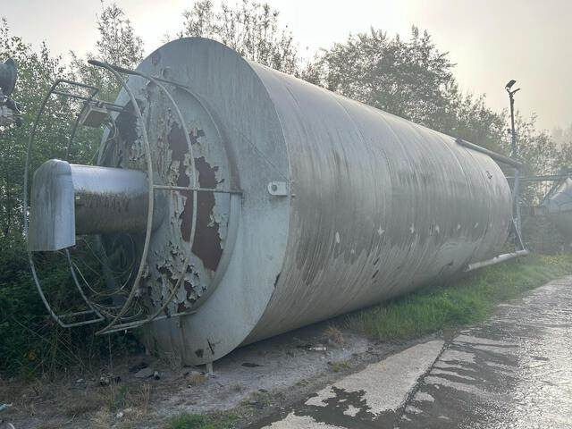 Quantity of (2) Cement Silo - Cementa tvertne: foto 1 Quantity of (2) Cement Silo - Cementa tvertne: foto 1