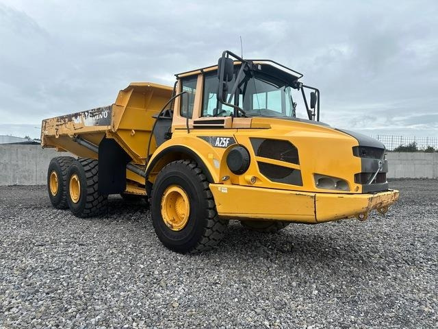 Volvo A25F - Artikulētias pašizgāzējs: foto 4 Volvo A25F - Artikulētias pašizgāzējs: foto 4