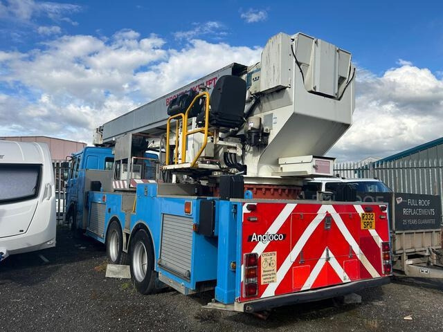 Volvo FL10 - Kravas auto ar manipulatoru: foto 3 Volvo FL10 - Kravas auto ar manipulatoru: foto 3