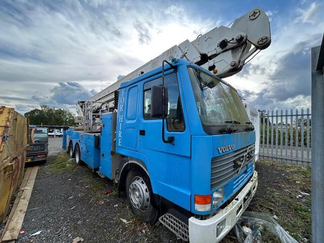 Volvo FL10 - Kravas auto ar manipulatoru: foto 5 Volvo FL10 - Kravas auto ar manipulatoru: foto 5