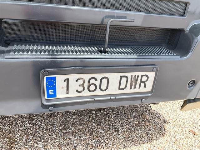 Kravas auto ar manipulatoru Iveco Trakker 380: foto 7