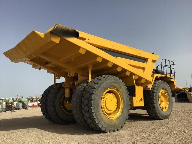 Komatsu HD785-5 - Karjeru pašizgāzējs: foto 3 Komatsu HD785-5 - Karjeru pašizgāzējs: foto 3