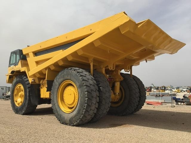 Komatsu HD785-5 - Karjeru pašizgāzējs: foto 2 Komatsu HD785-5 - Karjeru pašizgāzējs: foto 2