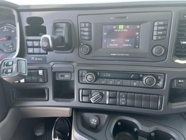 Vilcējs Scania P410: foto 16