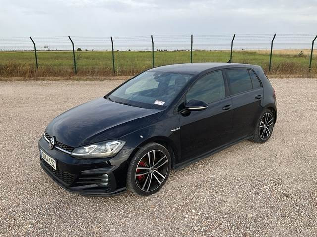 Volkswagen Golf - Vieglā automašīna: foto 1 Volkswagen Golf - Vieglā automašīna: foto 1