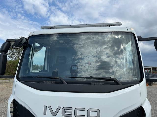 Autopacēlājs, Šķērveida pacēlājs Iveco Eurocargo 180E25: foto 12