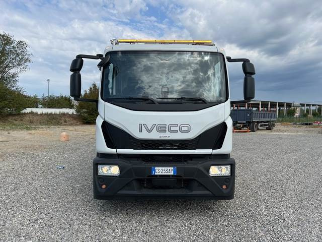 Autopacēlājs, Šķērveida pacēlājs Iveco Eurocargo 180E25: foto 13