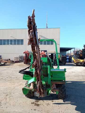 Vermeer RTX450 - Tranšeju racējs: foto 2 Vermeer RTX450 - Tranšeju racējs: foto 2