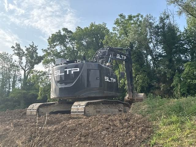 Hitachi ZX225USLC-6 - Kāpurķēžu ekskavators: foto 4 Hitachi ZX225USLC-6 - Kāpurķēžu ekskavators: foto 4