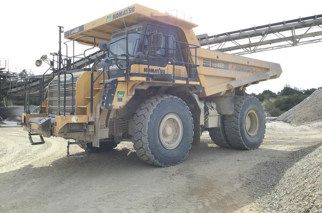 Komatsu HD465-8EO - Karjeru pašizgāzējs: foto 1 Komatsu HD465-8EO - Karjeru pašizgāzējs: foto 1