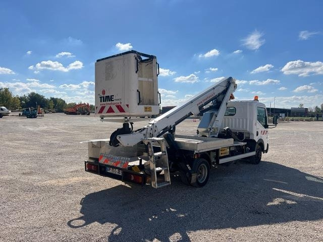 Renault Maxity 120DXI - Autopacēlājs: foto 3 Renault Maxity 120DXI - Autopacēlājs: foto 3