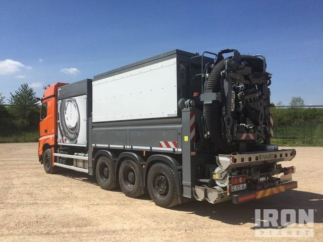Rivard - Mercedes-Benz EXVAC - Arocs 3253 8x4 - Asenizācijas mašīna: foto 4 Rivard - Mercedes-Benz EXVAC - Arocs 3253 8x4 - Asenizācijas mašīna: foto 4