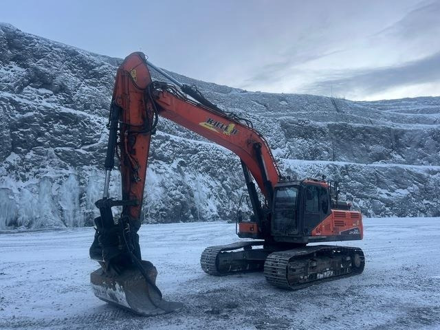 Doosan DX300LC-5 - Kāpurķēžu ekskavators: foto 1 Doosan DX300LC-5 - Kāpurķēžu ekskavators: foto 1