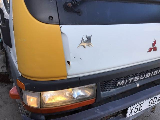 Ielu tīrīšanas mašīna Mitsubishi Canter: foto 18