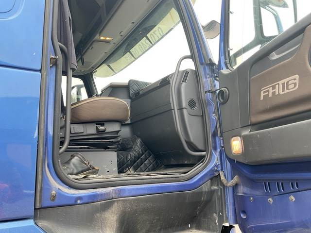 Vilcējs Volvo FH16: foto 11