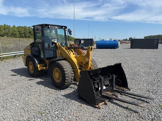 CAT 906 - Riteņu iekrāvējs: foto 4 CAT 906 - Riteņu iekrāvējs: foto 4