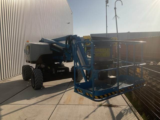Genie Z45 FE/DC - Izlices pacēlājs: foto 3 Genie Z45 FE/DC - Izlices pacēlājs: foto 3