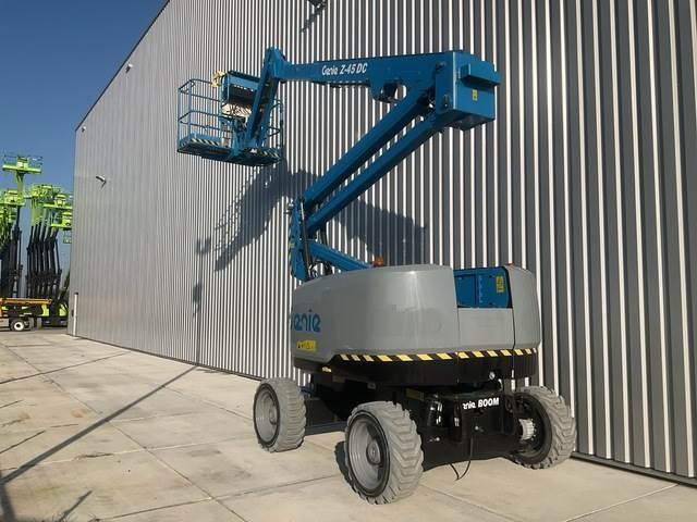 Genie Z45 FE/DC - Izlices pacēlājs: foto 5 Genie Z45 FE/DC - Izlices pacēlājs: foto 5