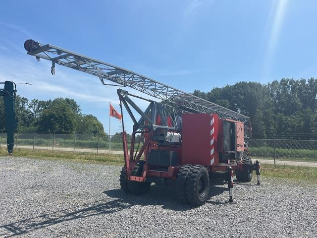 Montalift 102S-4WD(S) - Torņa celtnis: foto 1 Montalift 102S-4WD(S) - Torņa celtnis: foto 1
