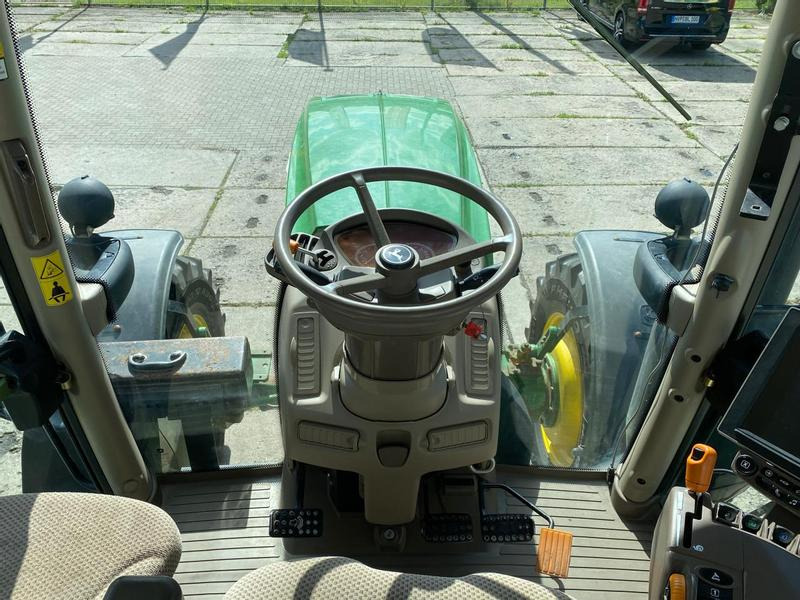 Traktors John Deere 6215R AutoPowr: foto 10