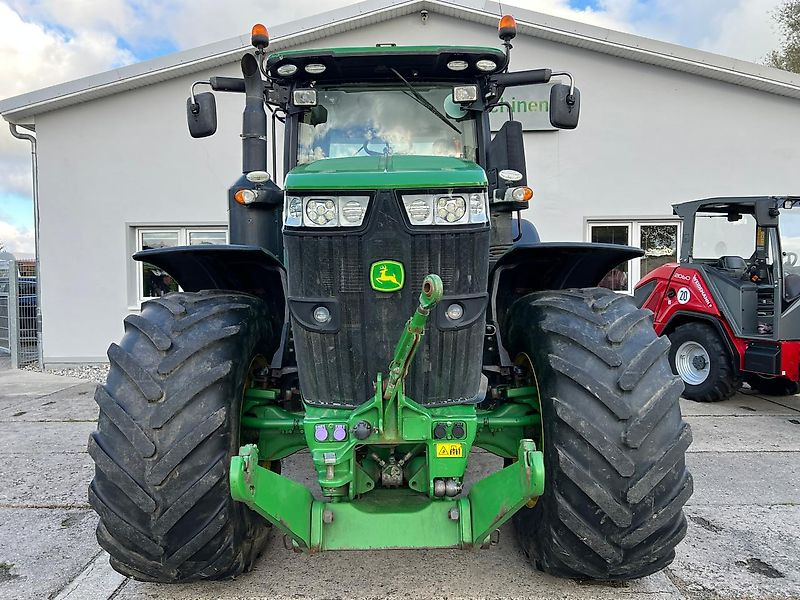 John Deere 7290R e23 - Traktors: foto 3 John Deere 7290R e23 - Traktors: foto 3