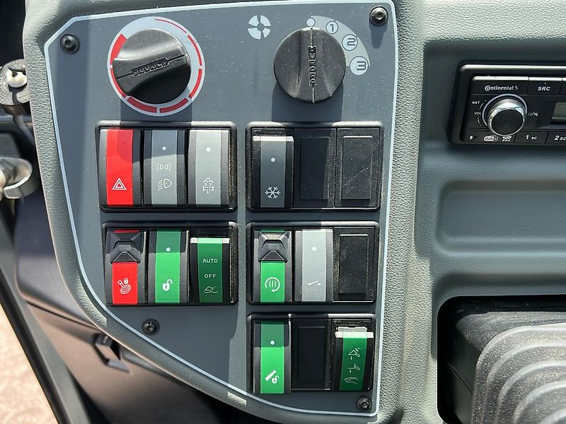 Teleskopiskais iekrāvējs Kramer KT407 Zentralschmierung Klima: foto 13