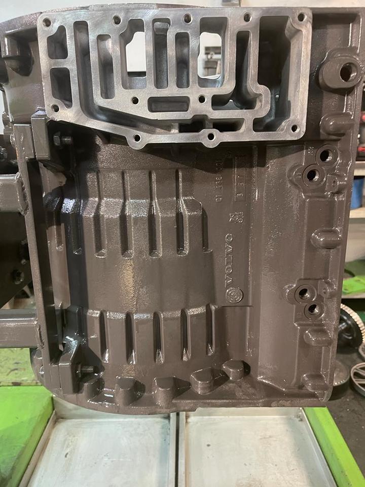 VOLVO PT1560 22545 - Pārnesumkārba un rezerves daļas - Bezceļu pašizgāzējs: foto 1 VOLVO PT1560 22545 - Pārnesumkārba un rezerves daļas - Bezceļu pašizgāzējs: foto 1