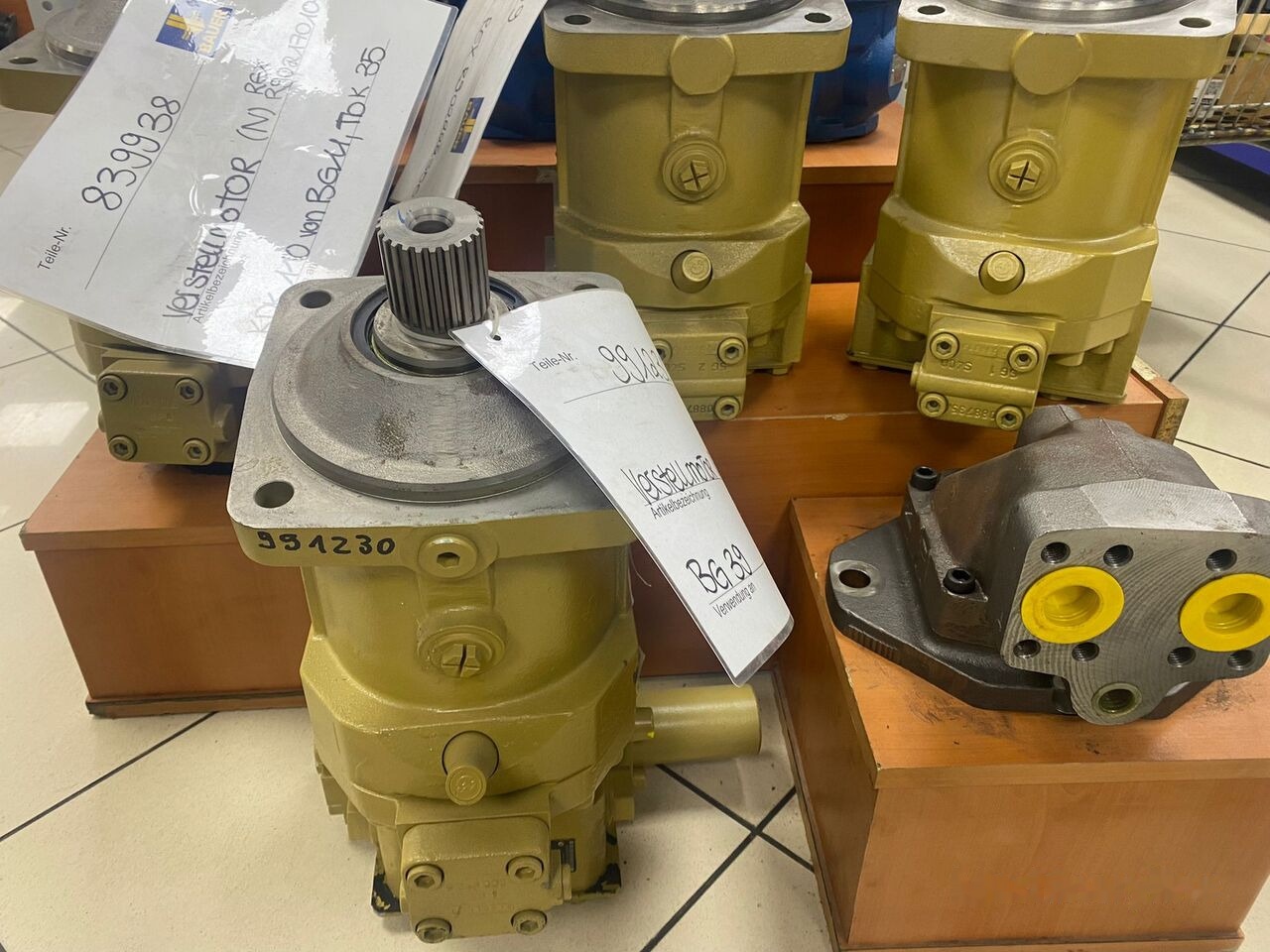 Rexroth KDK110 VON BGM, 35 R902170107 for pile driver - Hidrauliskais motors: foto 1 Rexroth KDK110 VON BGM, 35 R902170107 for pile driver - Hidrauliskais motors: foto 1