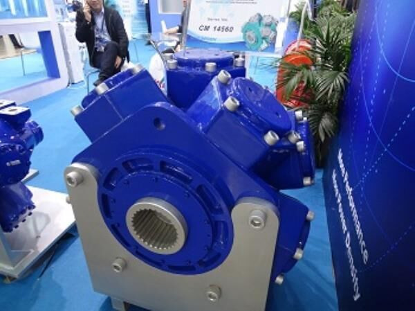 Yıldız Hidromotorlar for drilling rig - Hidrauliskais motors - Urbšanas mašīna: foto 1 Yıldız Hidromotorlar for drilling rig - Hidrauliskais motors - Urbšanas mašīna: foto 1