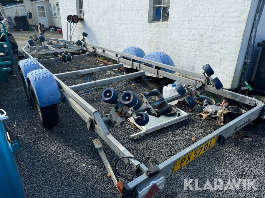 Bådtrailer samt Bayliner båd Brenderup OC5 - Laivu piekabe: foto 1 Bådtrailer samt Bayliner båd Brenderup OC5 - Laivu piekabe: foto 1