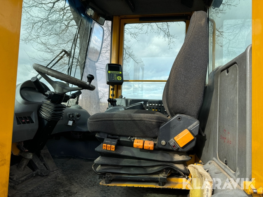Gummiged Volvo L120E - Riteņu iekrāvējs: foto 5 Gummiged Volvo L120E - Riteņu iekrāvējs: foto 5