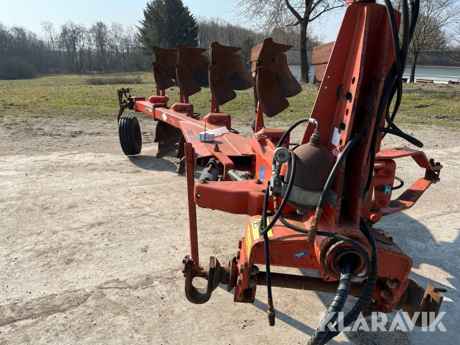 Plov 5 furet Kuhn Master 120 14 - 18 ‘’ - Arkls: foto 2 Plov 5 furet Kuhn Master 120 14 - 18 ‘’ - Arkls: foto 2