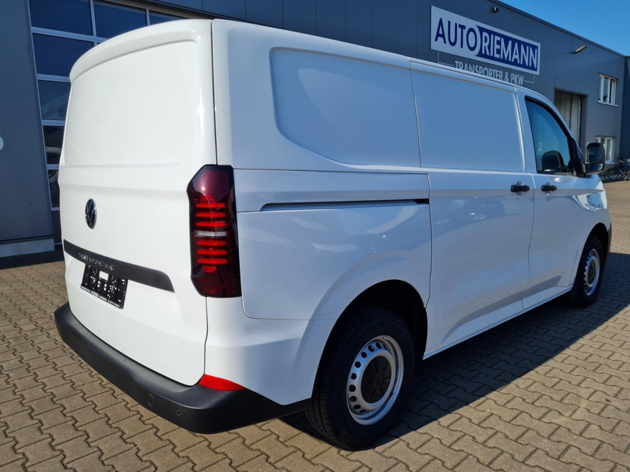 Volkswagen T7 Transporter Kasten TDi L1 Heckklappe KLIMA PDC - Citas iekārtas: foto 5 Volkswagen T7 Transporter Kasten TDi L1 Heckklappe KLIMA PDC - Citas iekārtas: foto 5