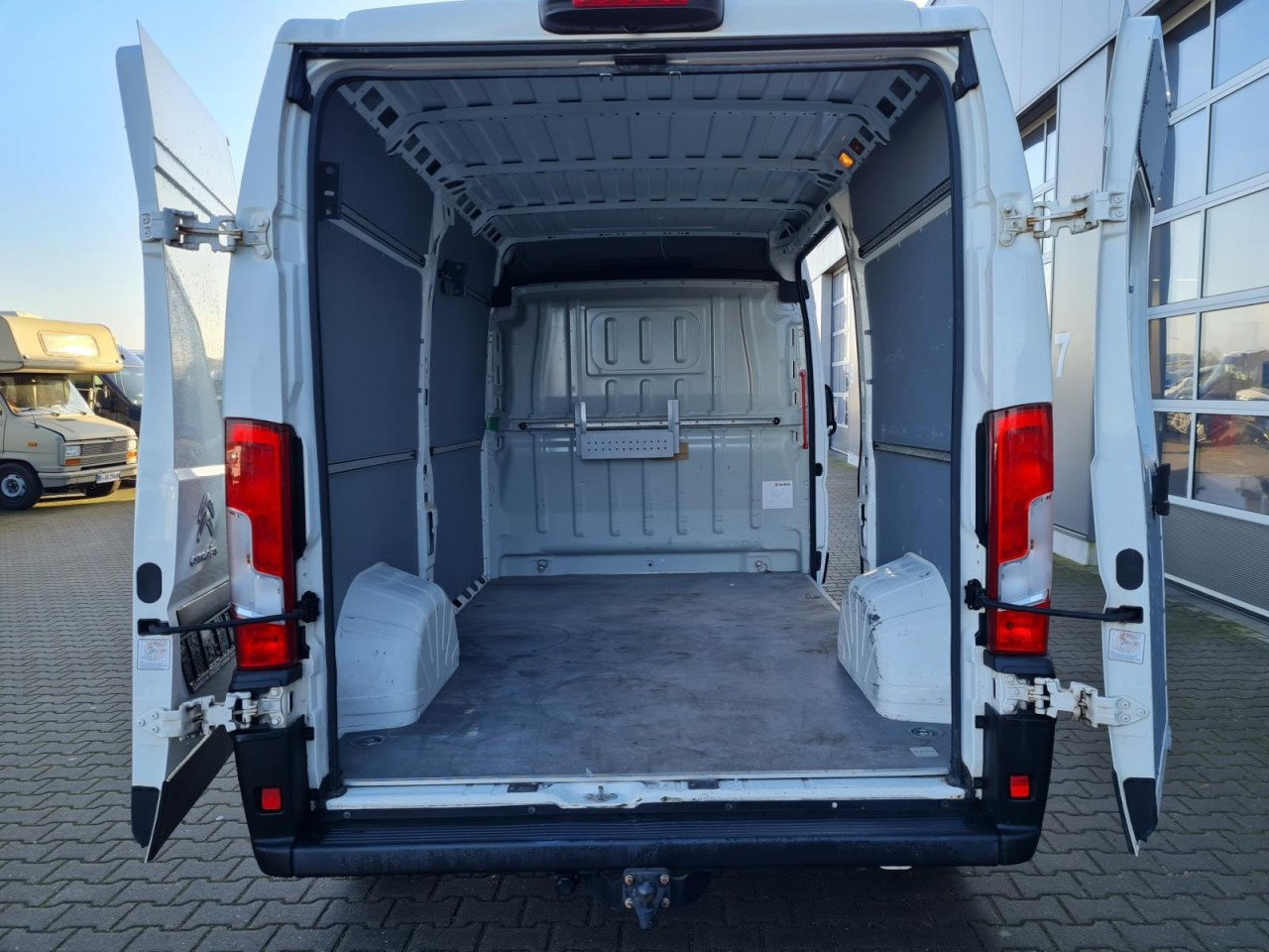 Citroen Jumper 33 Kasten L2H2 AHK KLIMA KAMERA TEMPOMAT - Mazs furgons: foto 5 Citroen Jumper 33 Kasten L2H2 AHK KLIMA KAMERA TEMPOMAT - Mazs furgons: foto 5