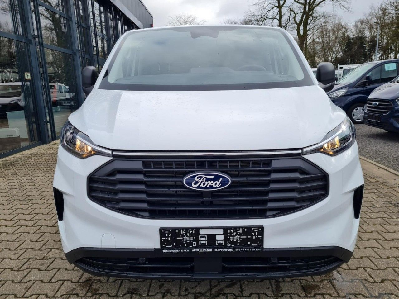 Ford Custom Kasten 320 L2 Trend KLIMA KAMERA TEMPOMAT - Mazs furgons: foto 2 Ford Custom Kasten 320 L2 Trend KLIMA KAMERA TEMPOMAT - Mazs furgons: foto 2