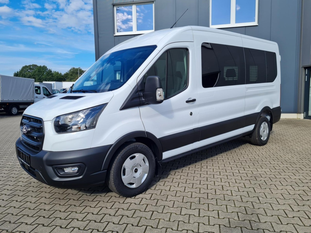 Ford Transit 350 Kombi 9-Sitze L3 AG Trend AHK KAMERA - Mikroautobuss, Pasažieru furgons: foto 3 Ford Transit 350 Kombi 9-Sitze L3 AG Trend AHK KAMERA - Mikroautobuss, Pasažieru furgons: foto 3