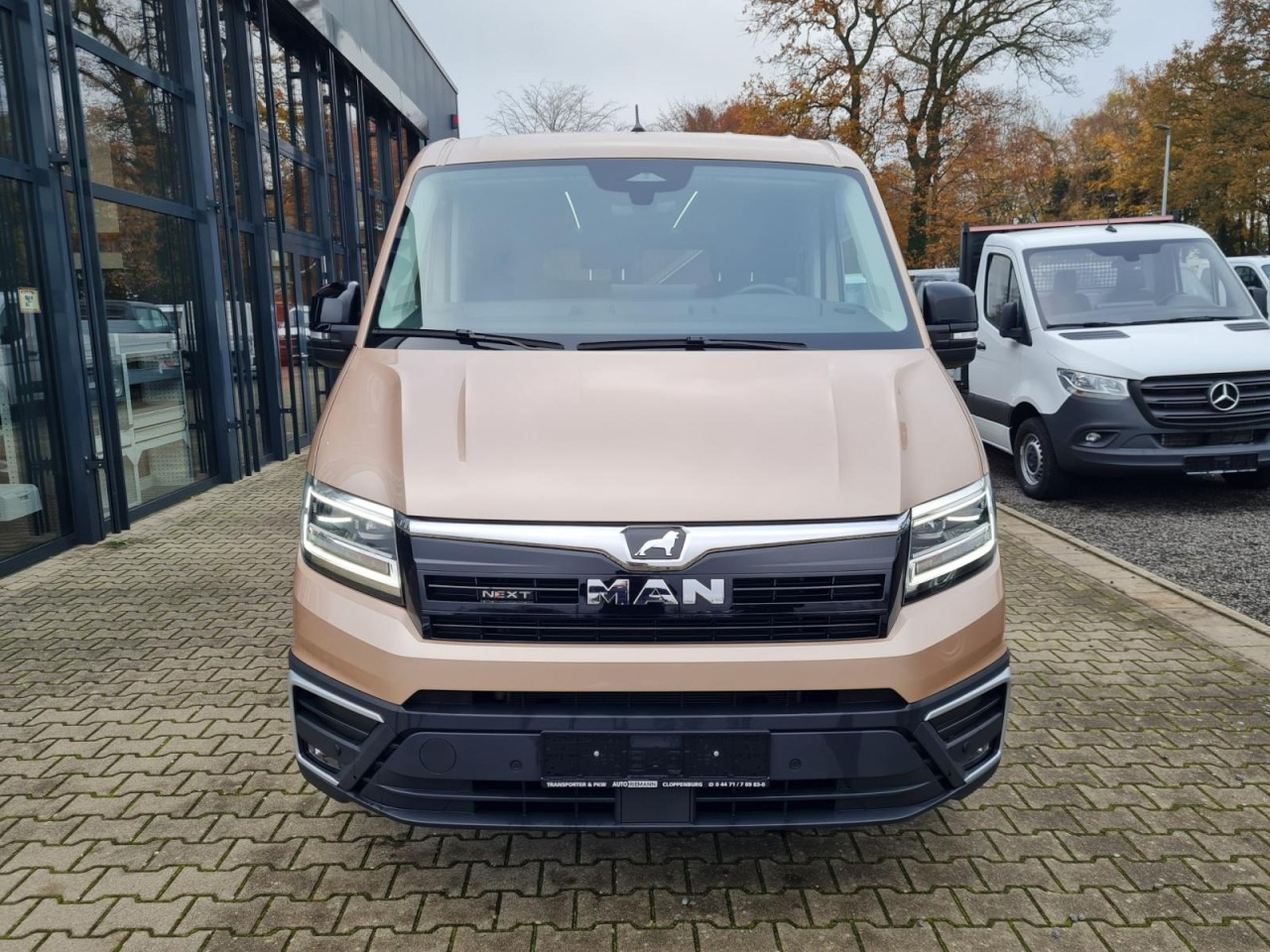 Man TGE 3.180 TDi Kombi 9 Sitze ALU KAMERA LED LEDER Sonderumbau - Mikroautobuss, Pasažieru furgons: foto 2 Man TGE 3.180 TDi Kombi 9 Sitze ALU KAMERA LED LEDER Sonderumbau - Mikroautobuss, Pasažieru furgons: foto 2