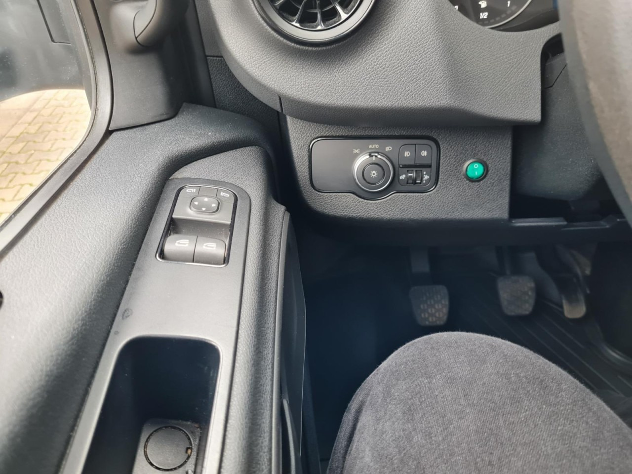 Furgons ar slēgtā virsbūve Mercedes-Benz Sprinter 315 CDI Koffer RWD KLIMA TEMPOMAT: foto 15