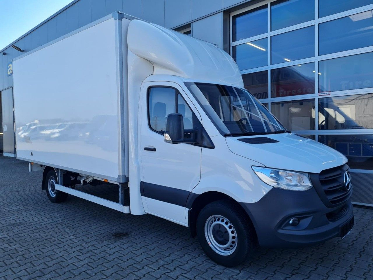 Mercedes-Benz Sprinter 315 CDi RWD Koffer LBW KLIMA TEMPOMAT - Furgons ar slēgtā virsbūve: foto 3 Mercedes-Benz Sprinter 315 CDi RWD Koffer LBW KLIMA TEMPOMAT - Furgons ar slēgtā virsbūve: foto 3