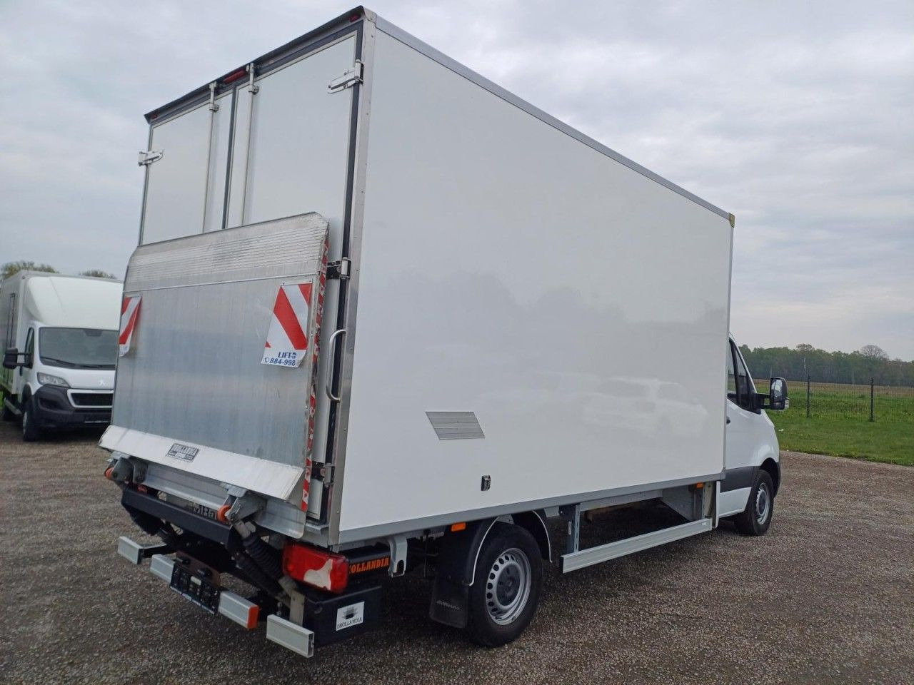 Mercedes-Benz Sprinter 315 CDi RWD Koffer LBW KLIMA TEMPOMAT - Furgons ar slēgtā virsbūve: foto 4 Mercedes-Benz Sprinter 315 CDi RWD Koffer LBW KLIMA TEMPOMAT - Furgons ar slēgtā virsbūve: foto 4