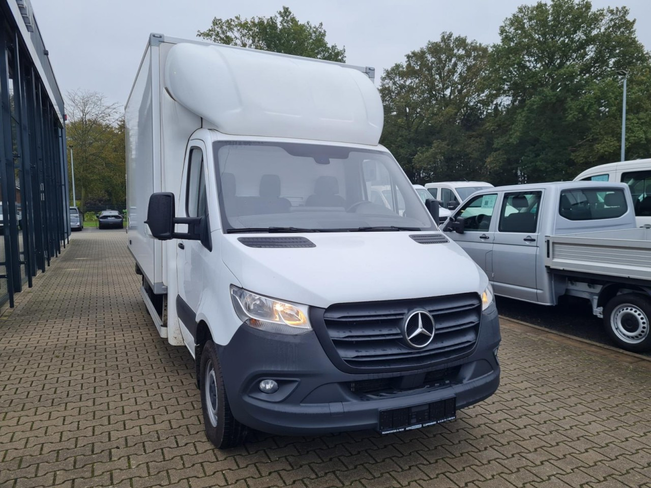 Mercedes-Benz Sprinter 315 RWD Möbel Koffer LBW KLIMA TEMPOMAT - Furgons ar slēgtā virsbūve: foto 2 Mercedes-Benz Sprinter 315 RWD Möbel Koffer LBW KLIMA TEMPOMAT - Furgons ar slēgtā virsbūve: foto 2