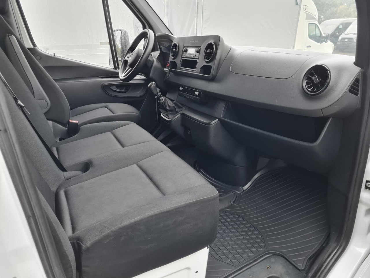 Furgons ar slēgtā virsbūve Mercedes-Benz Sprinter 315 RWD Möbel Koffer LBW KLIMA TEMPOMAT: foto 13